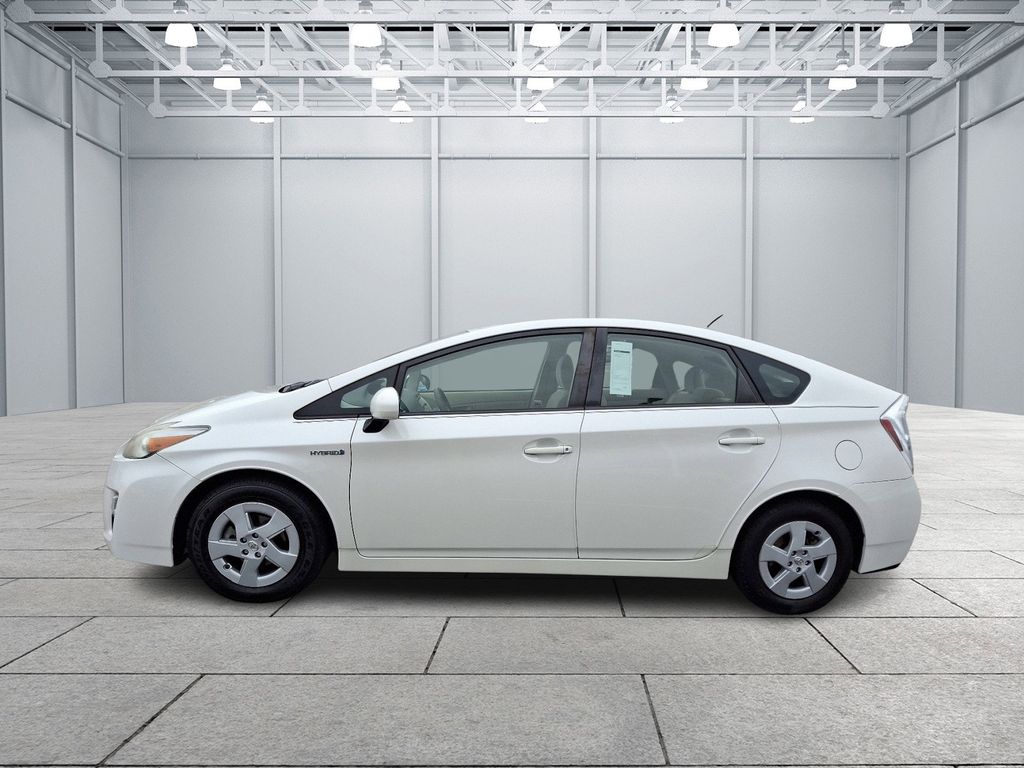 2010 Toyota Prius One 7