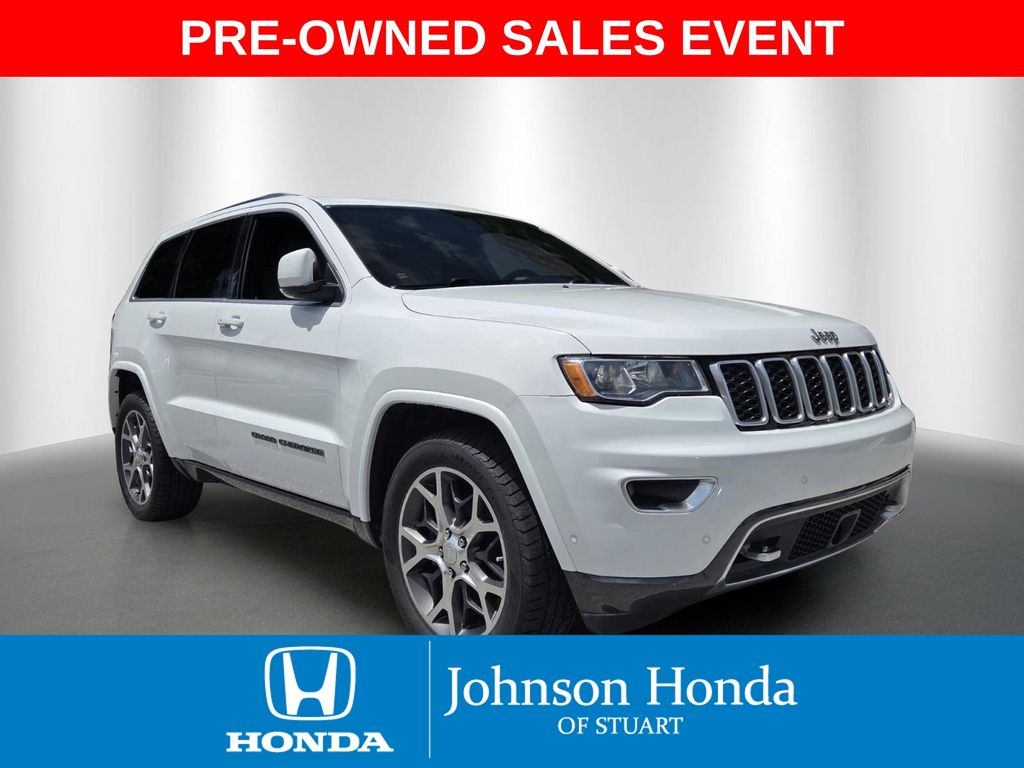Bright White Clearcoat 2018 Jeep Grand Cherokee SUV / Crossover 4X2 8-Speed Automatic