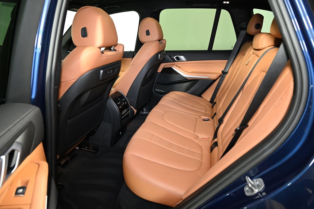 Thumbnail: 2021 BMW X5 - 24