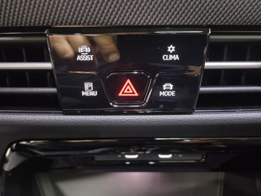 2025 Volkswagen Golf GTI 2.0T SE