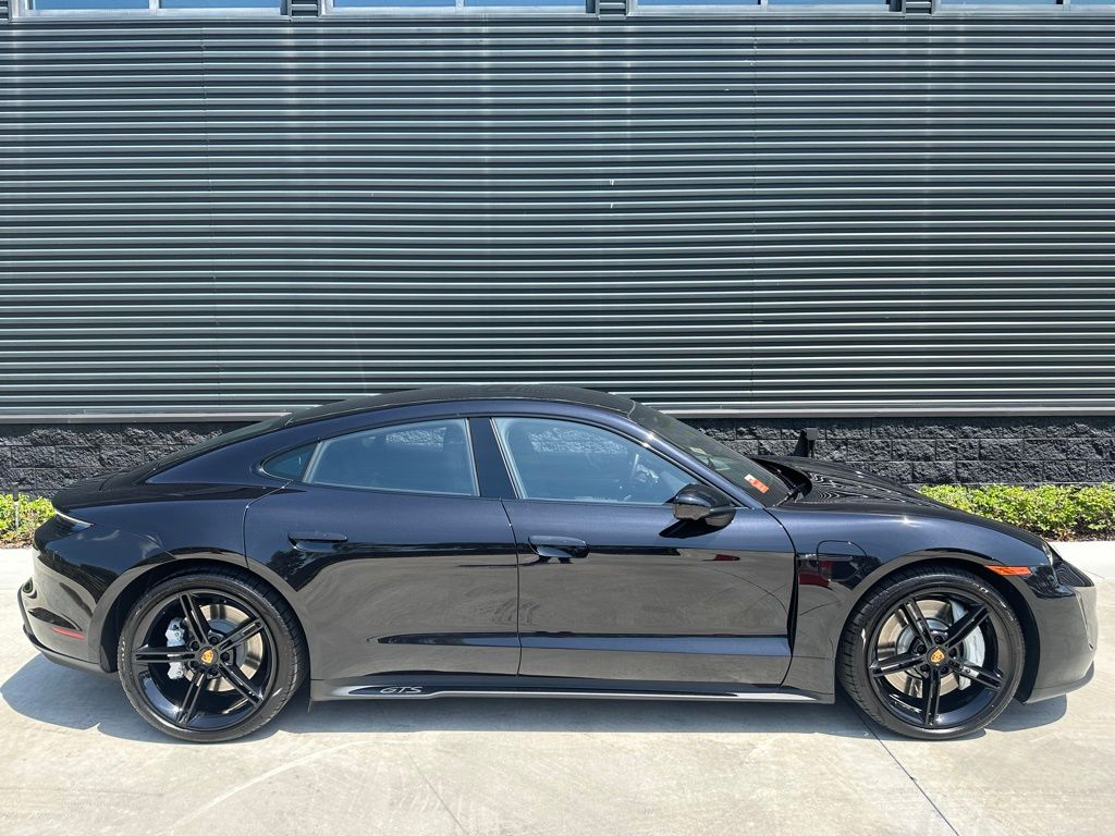 2024 Porsche Taycan GTS 5