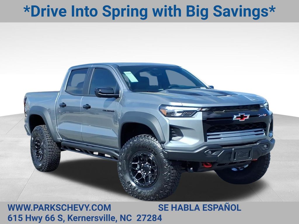 Sterling Gray Metallic 2026 Chevrolet Colorado ZR2 Crew Cab 4WD Pickup Truck Four-Wheel Drive 8-Speed Automatic