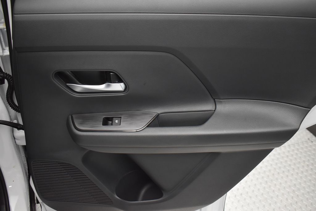 Thumbnail: 2026 Nissan Kicks - 27