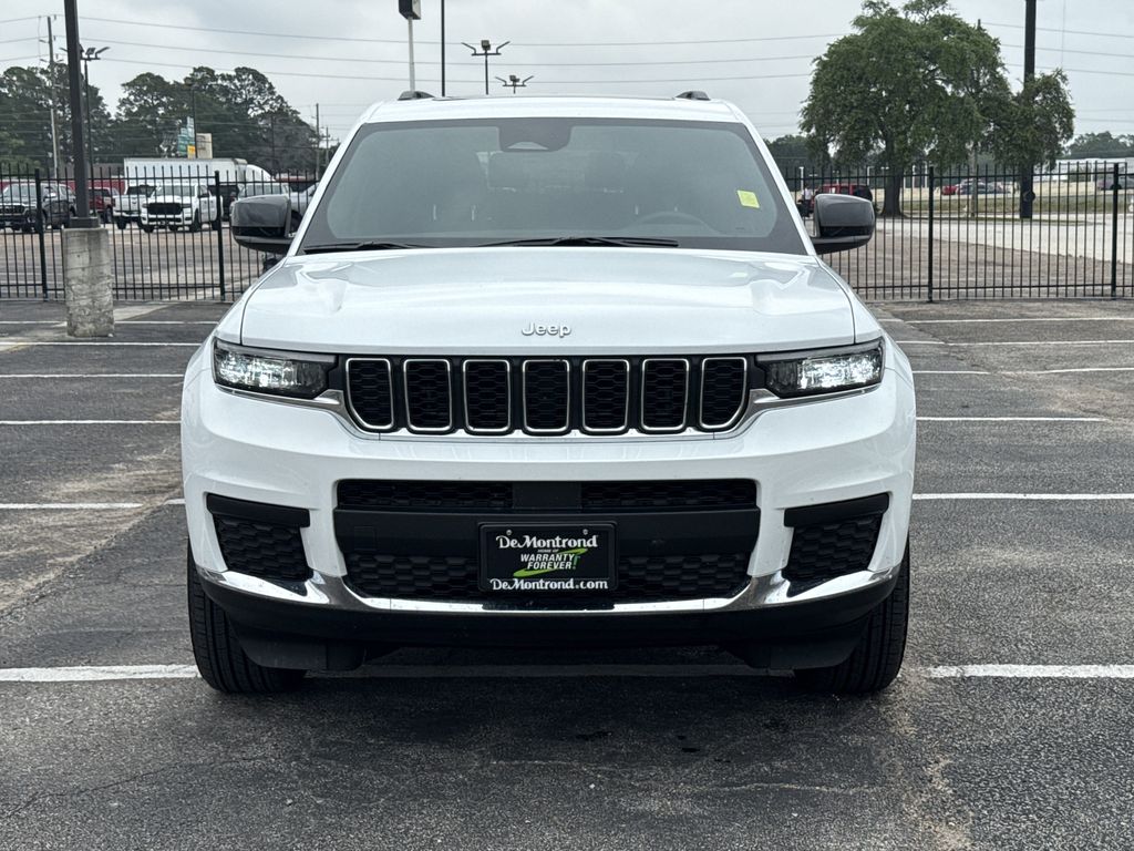 2025 Jeep Grand Cherokee L Laredo White at Classic Elite Chevrolet Sugar Land