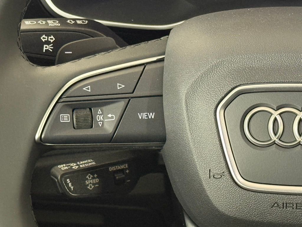 Thumbnail: 2025 Audi Q3 - 18