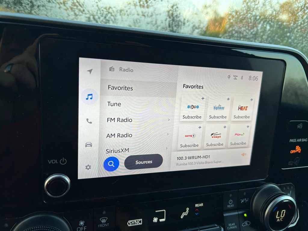 Thumbnail: 2024 Toyota Highlander - 25