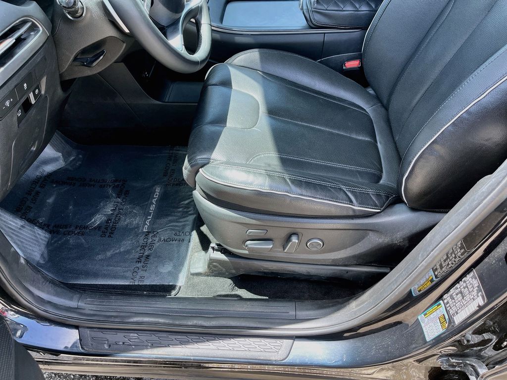 2023 Hyundai Palisade Limited White at Baytown Hyundai