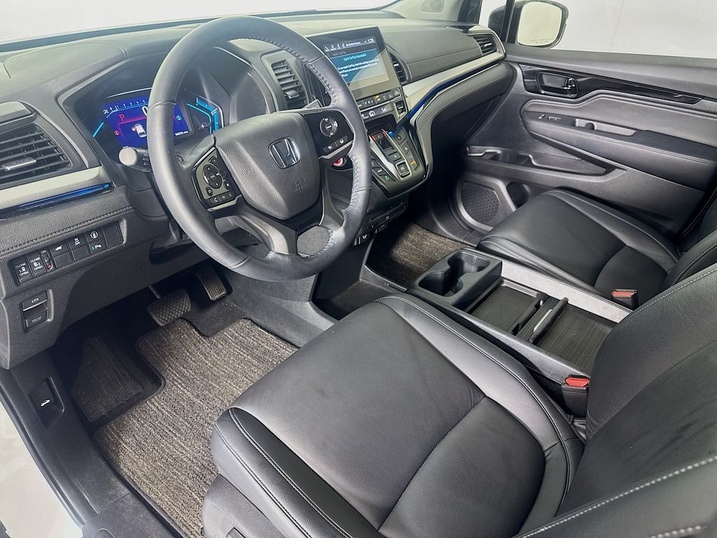 Used Car 2023 Honda Odyssey  Touring For Sale Under $35,000 In Austin, Texas