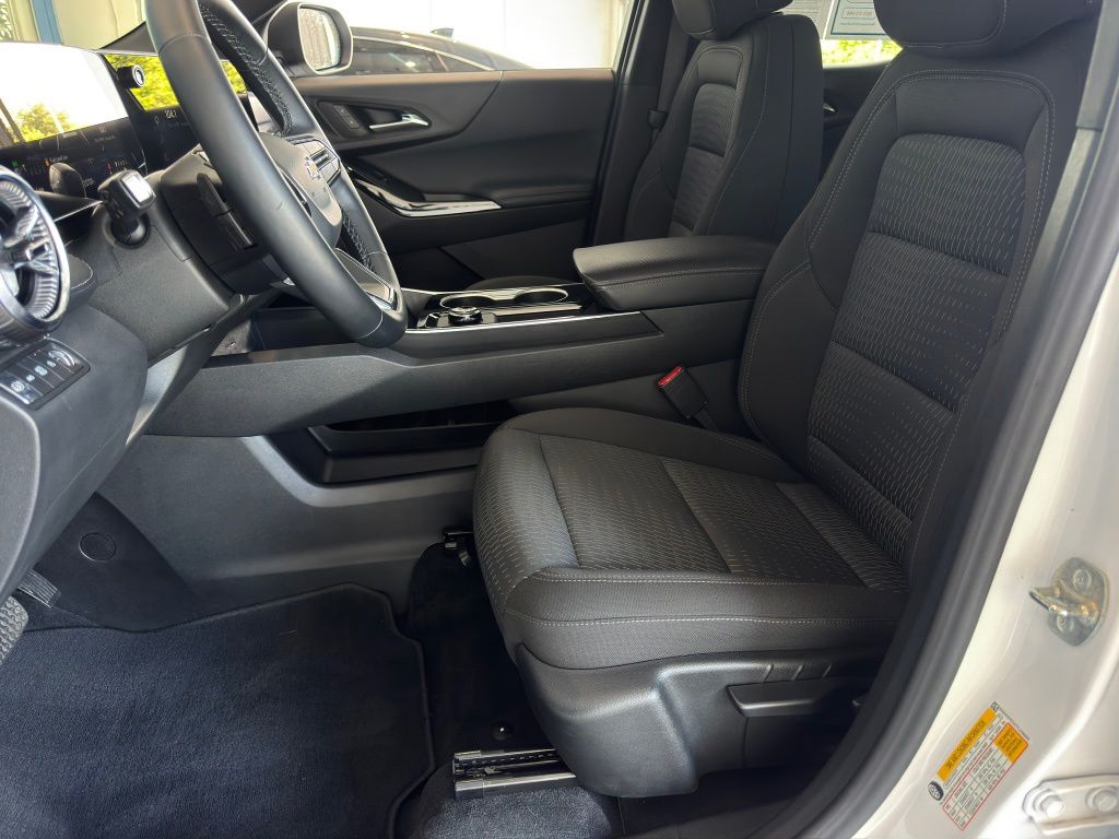 2026 Chevrolet Equinox LT - 9