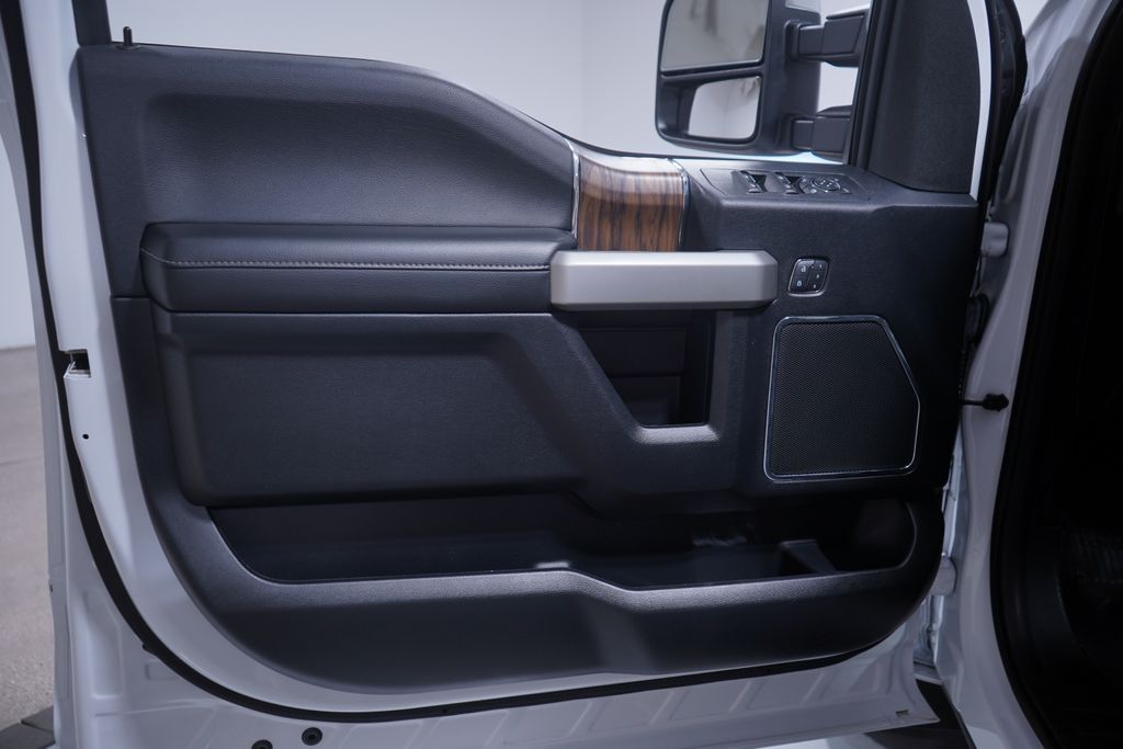 2018 Ford F-150 Lariat 15