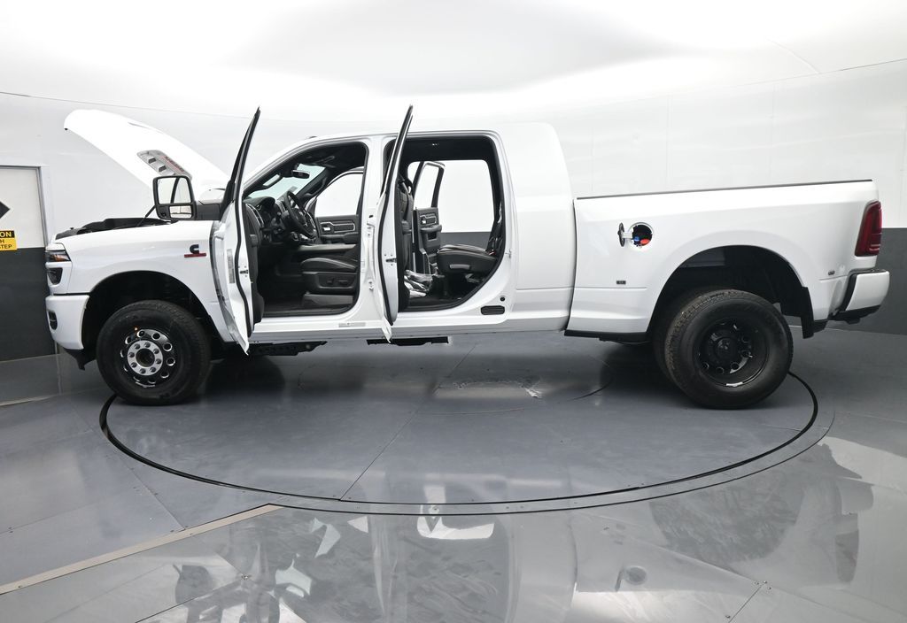 New 2026 Bright White Clearcoat Ram Laramie image 65