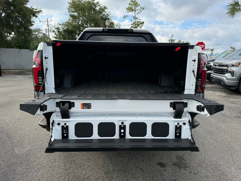 2024 Chevrolet Silverado EV RST 13