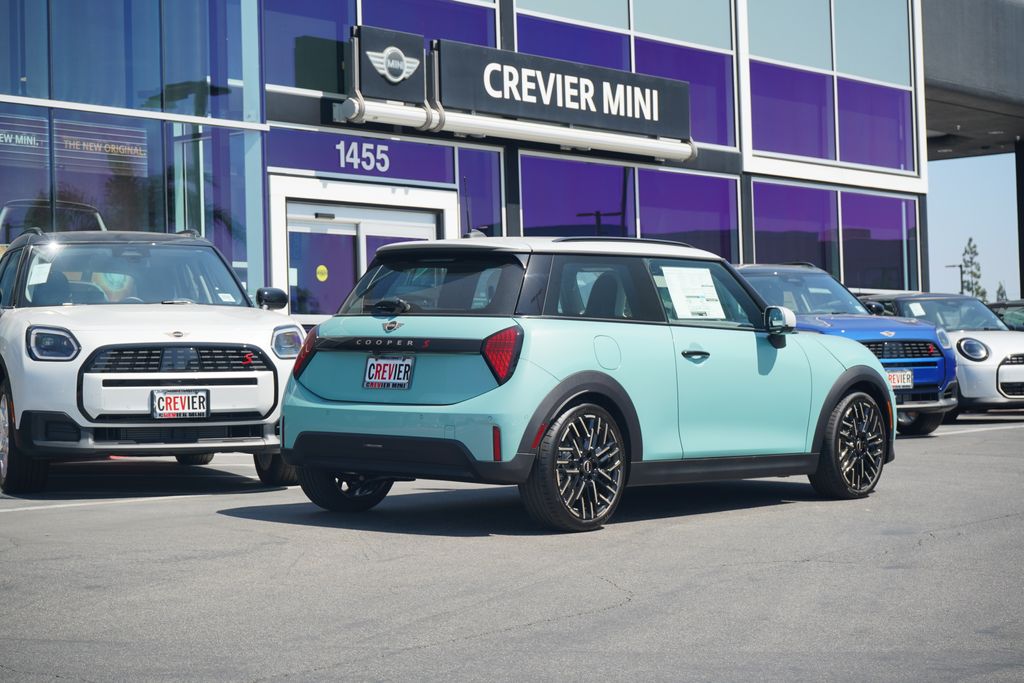 2025 MINI Cooper S  4