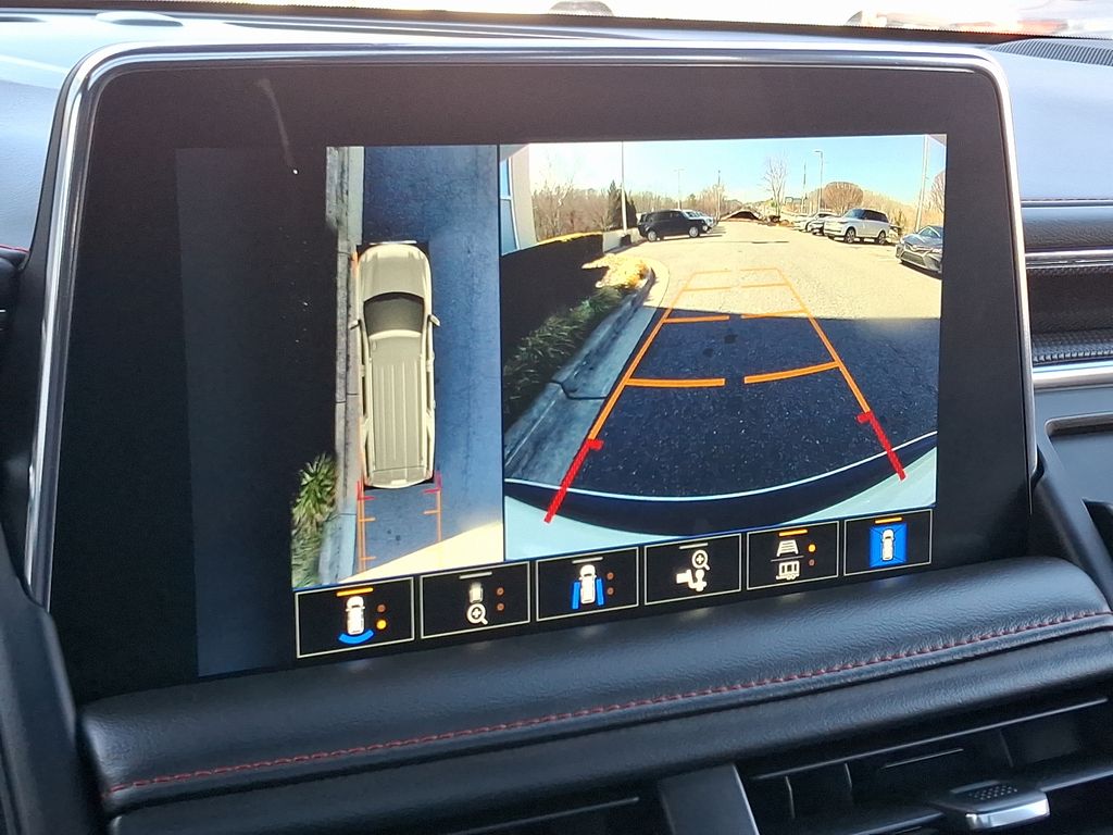 2022 Chevrolet Suburban RST 20