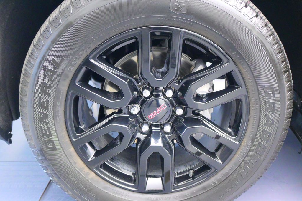 Used 2024 Sterling Metallic GMC Elevation image 33