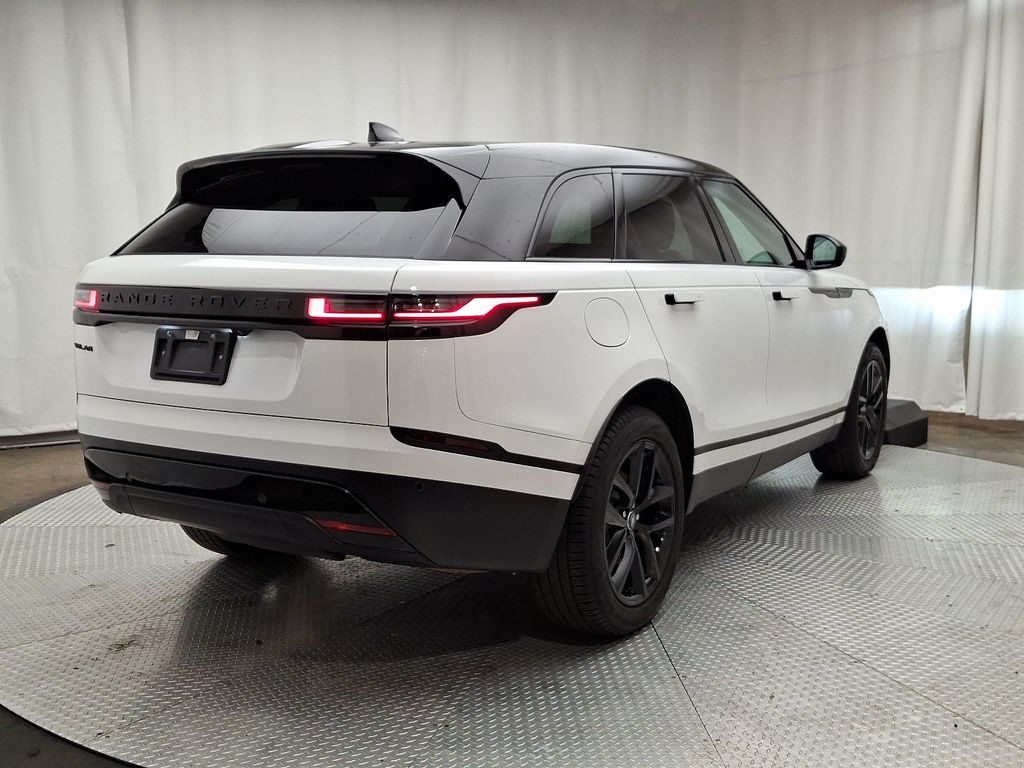 2024 Land Rover Range Rover Velar S 4