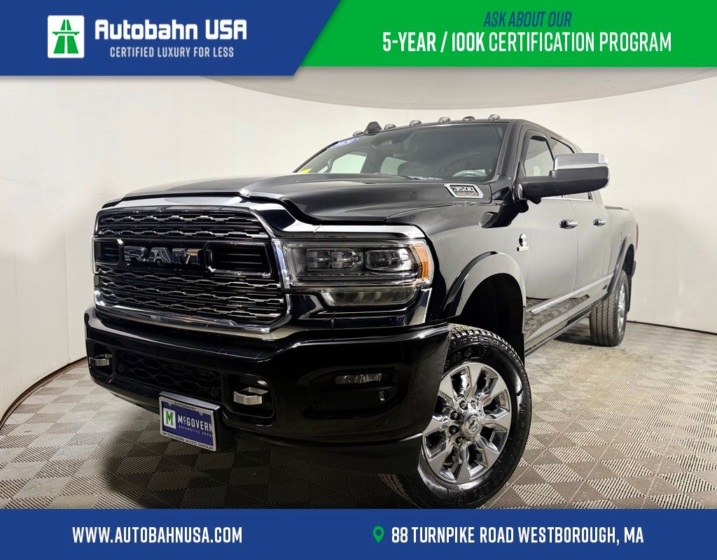 Diamond Black Crystal Pearlcoat 2019 RAM 3500 Pickup Truck Four-Wheel Drive 6-Speed Automatic