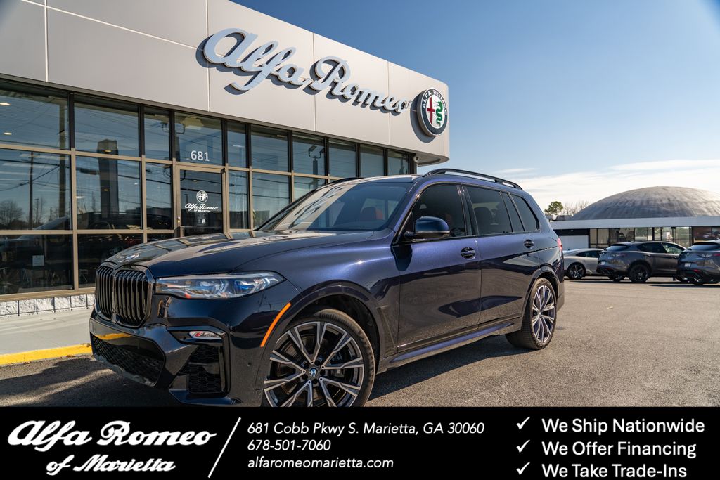 2022 BMW X7 M50i photo
