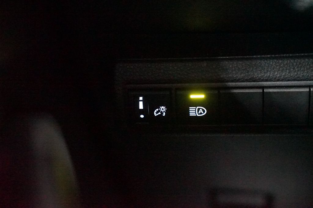 Thumbnail: 2025 Toyota Corolla - 22