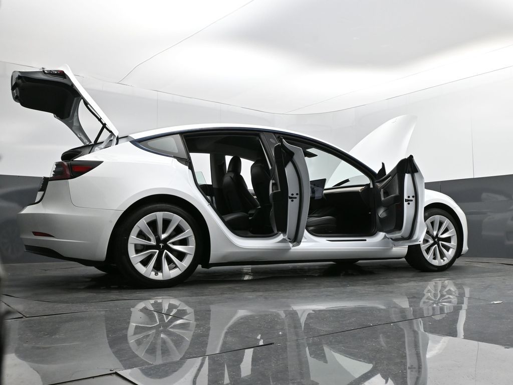 2022 Tesla Model 3 Long Range Dual Motor All-Wheel Drive