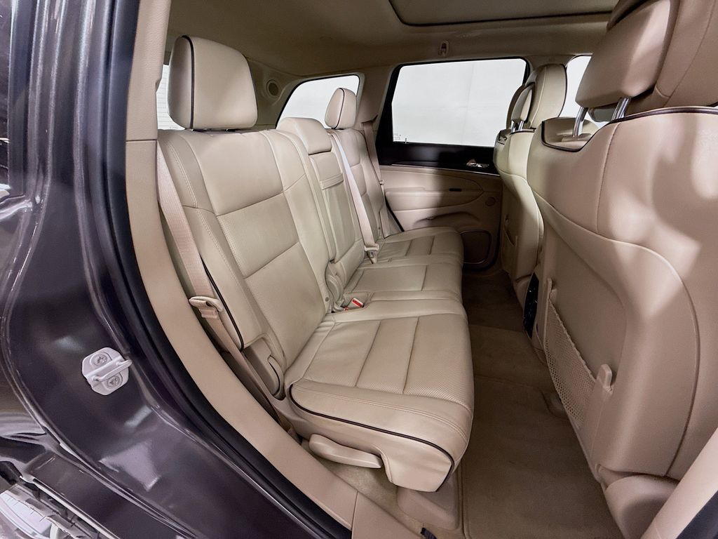 Thumbnail: 2020 Jeep Grand Cherokee - 29