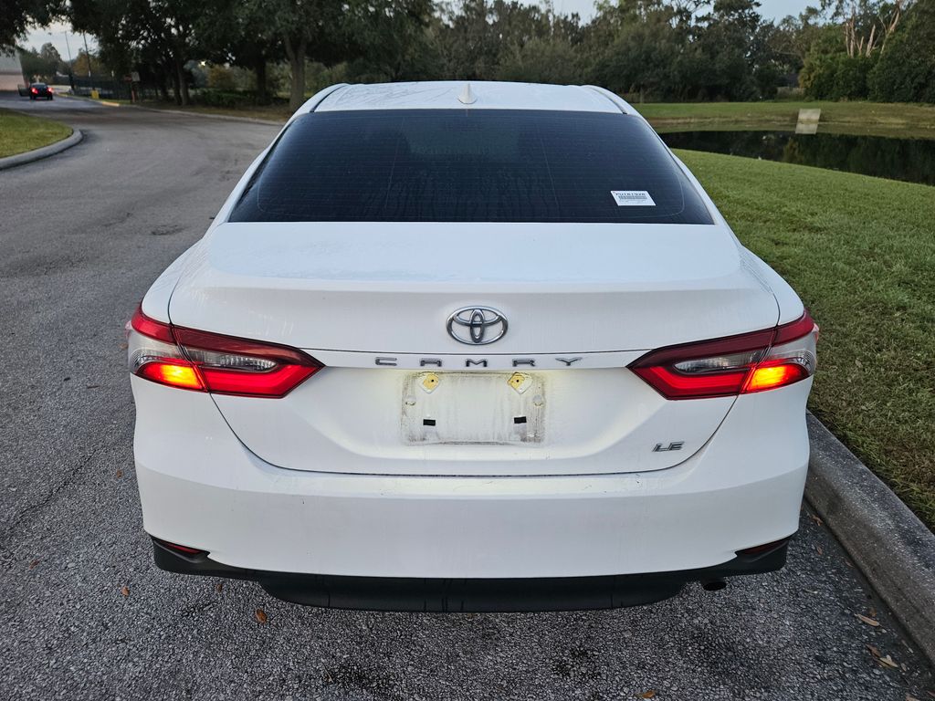 2023 Toyota Camry LE 4