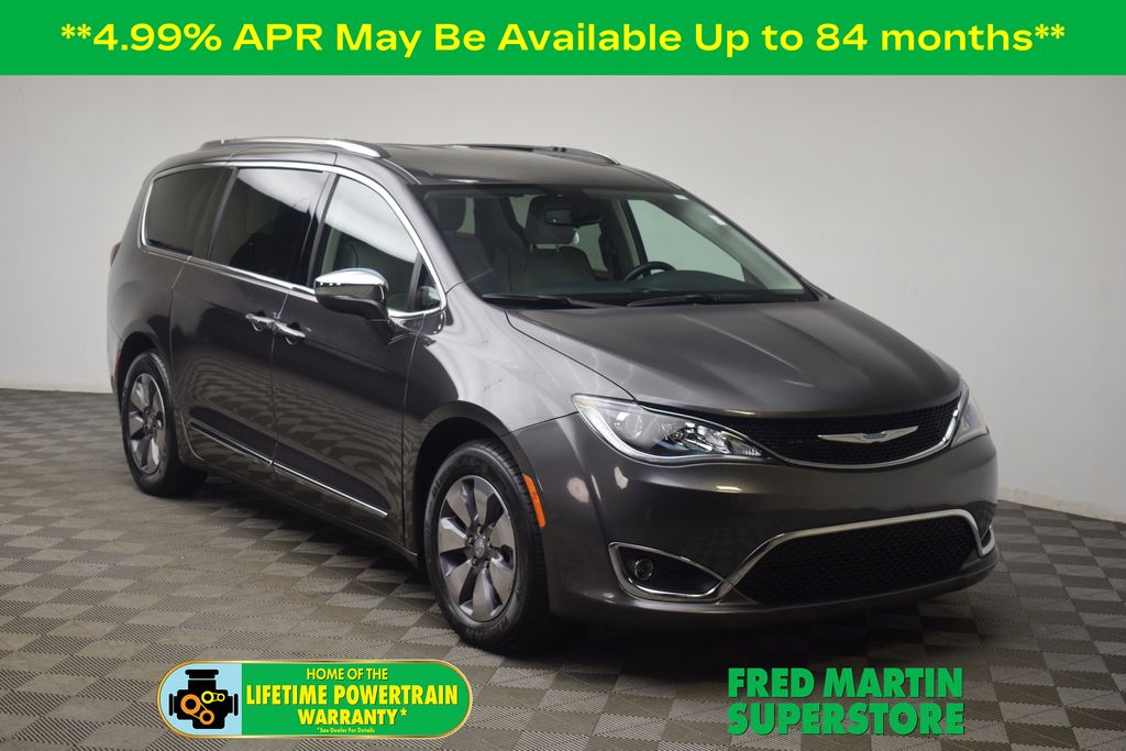 Gray (Granite Crystal Metallic Clearcoat) 2020 Chrysler Pacifica Hybrid Minivan Front-Wheel Drive Continuously Variable Transmission