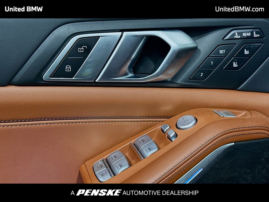 Thumbnail: 2024 BMW X7 - 3