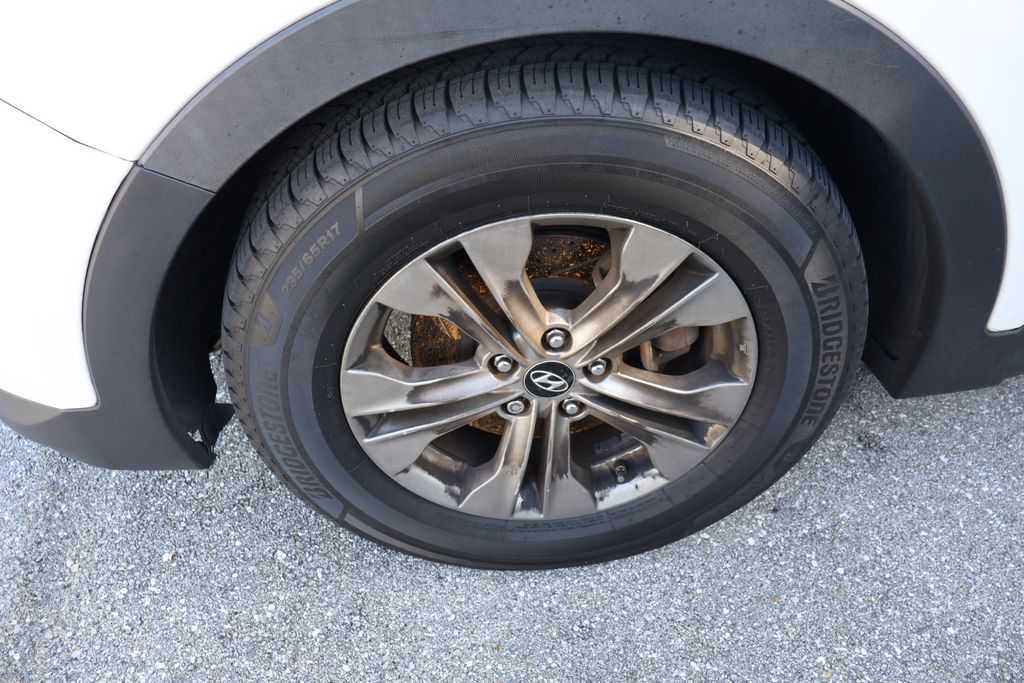 Thumbnail: 2014 Hyundai Santa Fe - 4