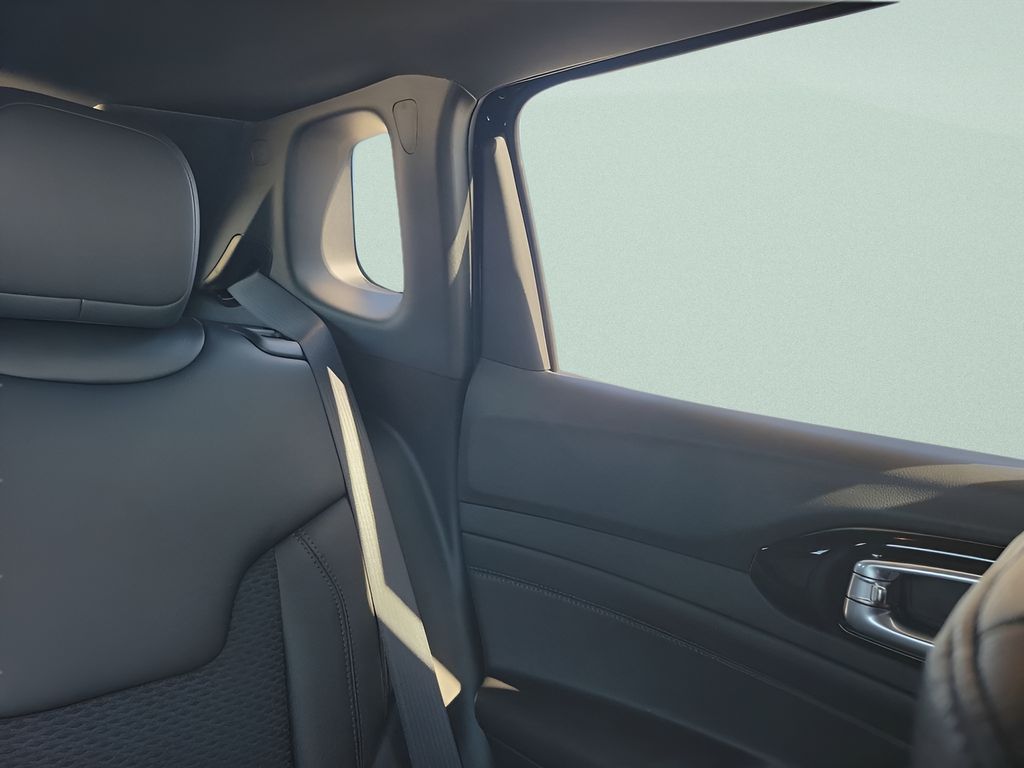 New 2026 Black Jeep Latitude image 14