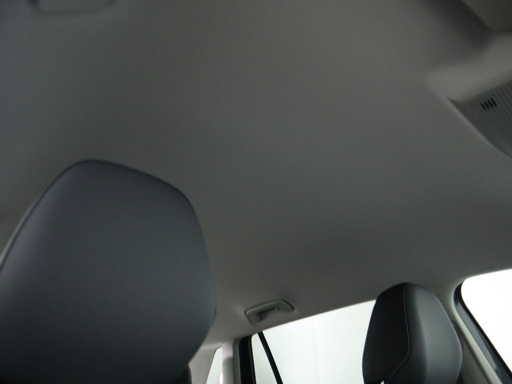 2025 Volkswagen Tiguan 2.0T 19