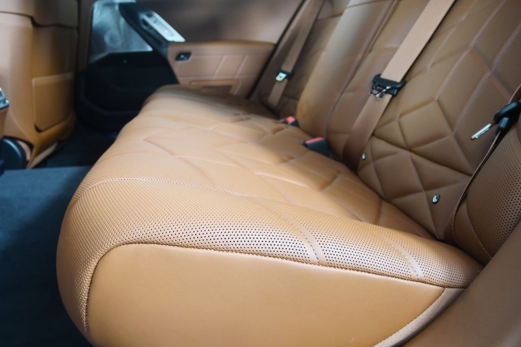 Thumbnail: 2026 BMW 7 Series - 14