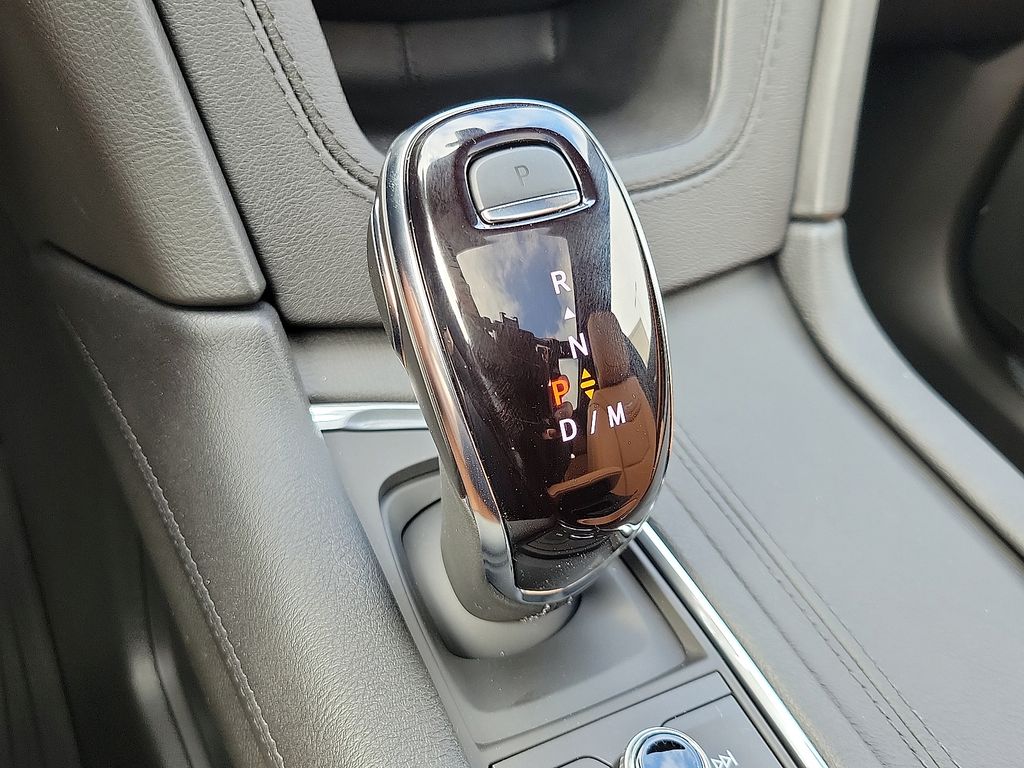 Thumbnail: 2025 Cadillac XT5 - 9