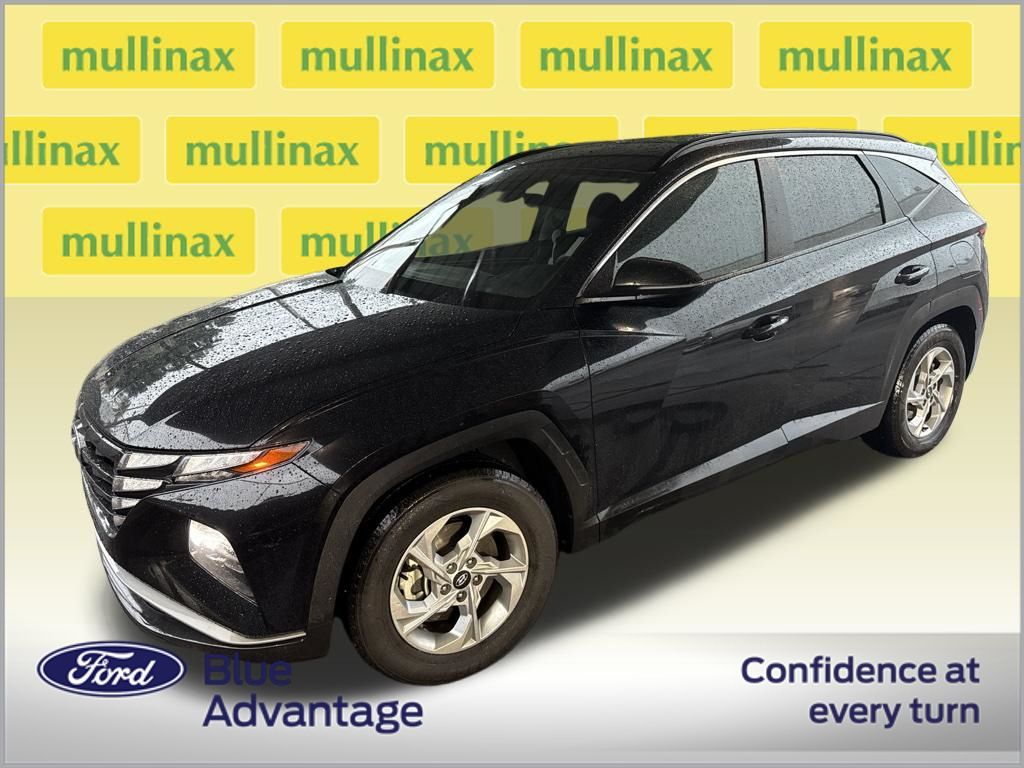 Certified Used 2022 Black Hyundai SEL image 2