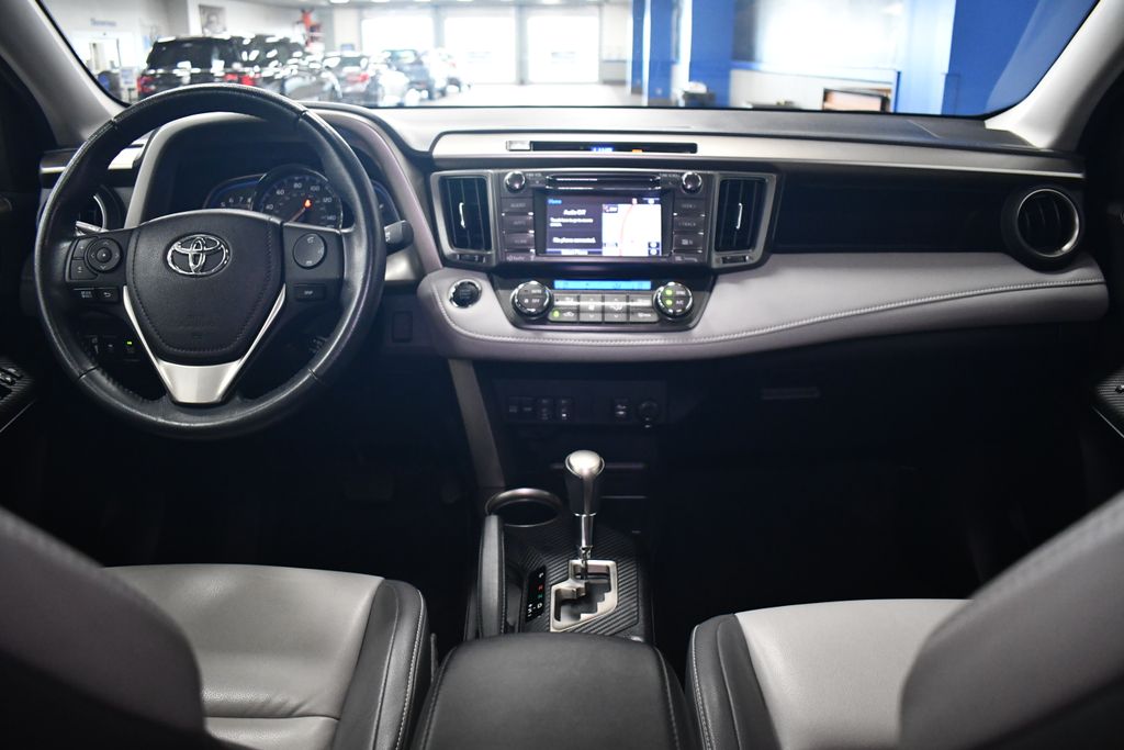 Thumbnail: 2015 Toyota RAV4 - 18