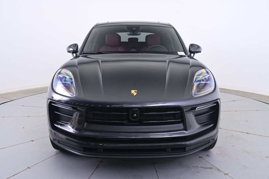 Thumbnail: 2025 Porsche Macan - 10