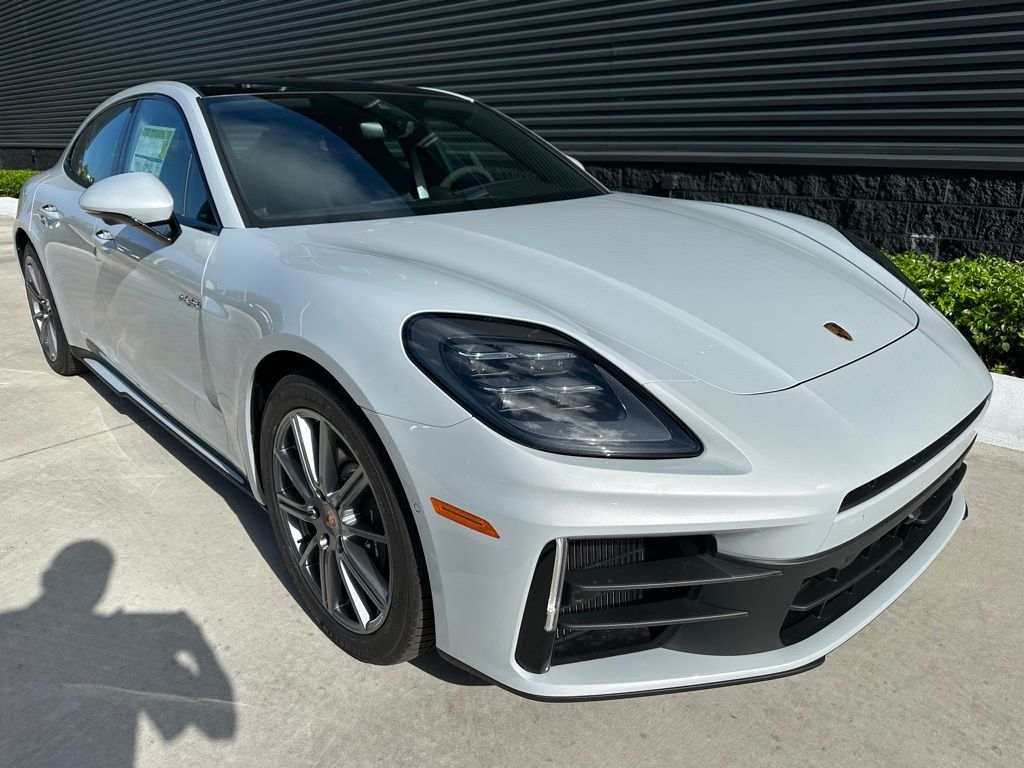 Thumbnail: 2025 Porsche Panamera - 10