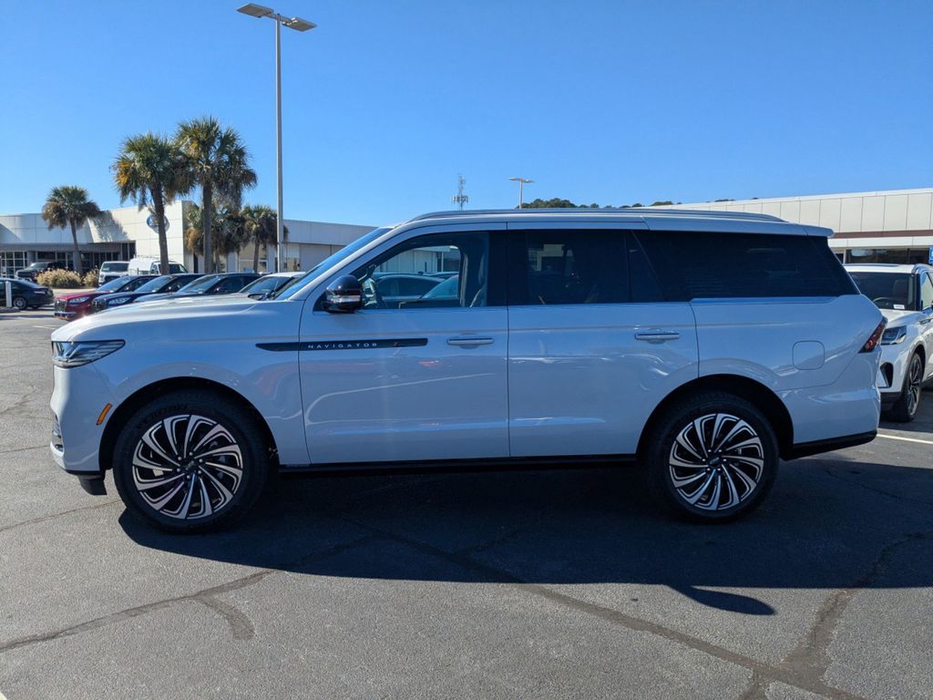 2025 Lincoln Navigator Black Label
