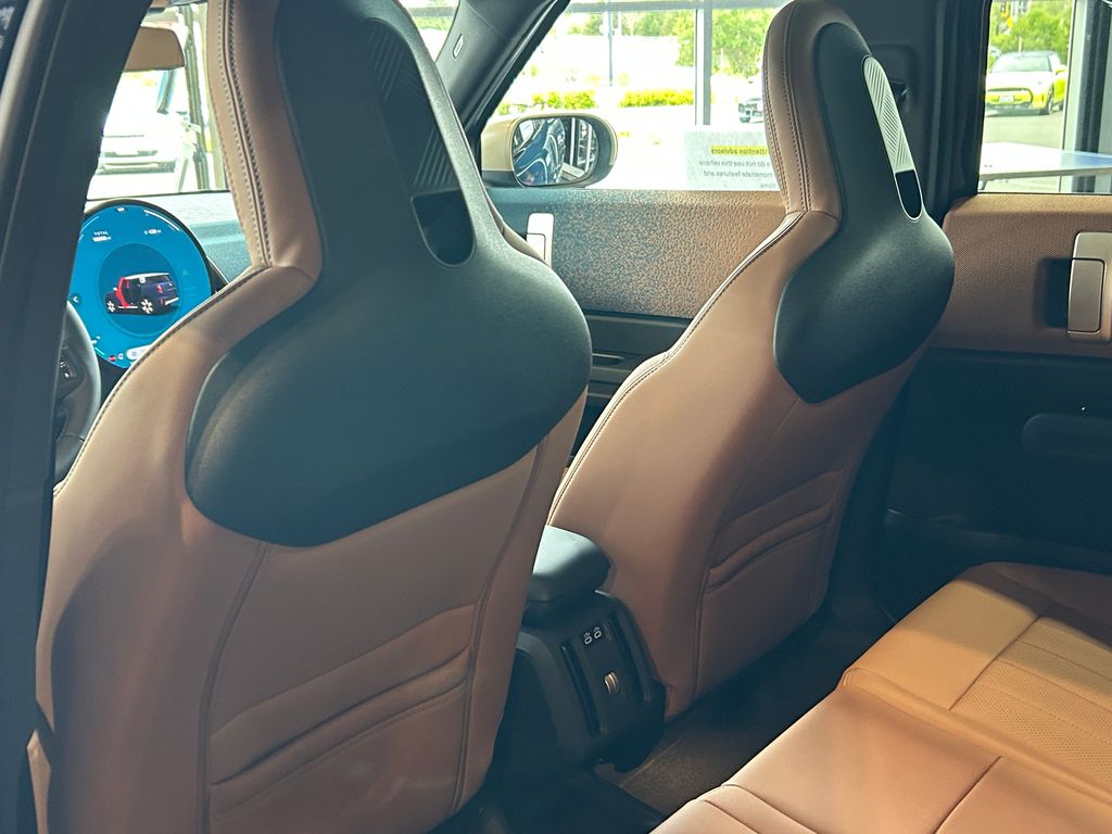 2025 MINI Cooper Countryman Iconic 29