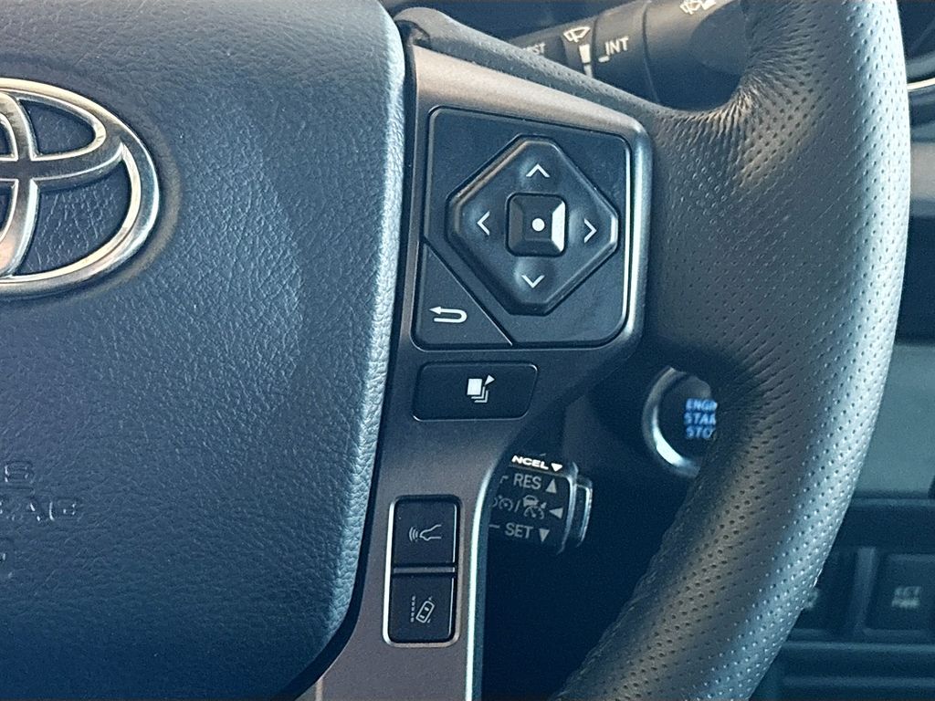 Thumbnail: 2019 Toyota Tacoma - 12