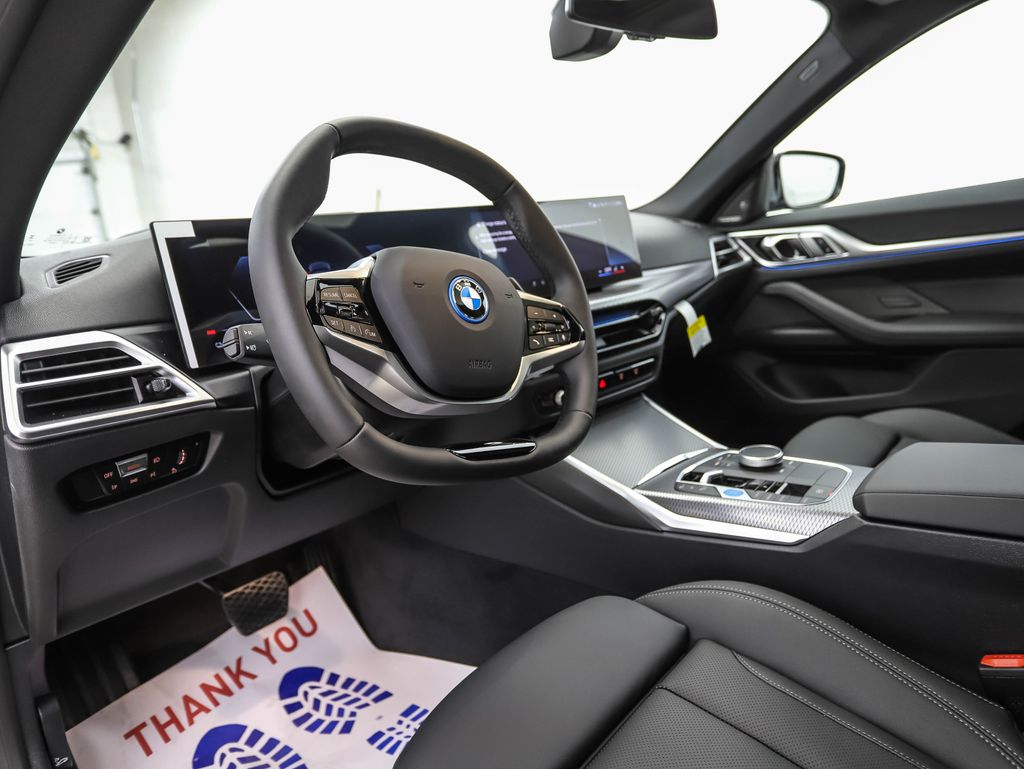 2025 BMW i4 xDrive40 10