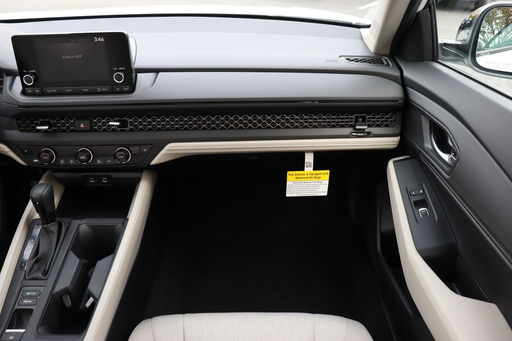 2025 Honda Accord SE 16