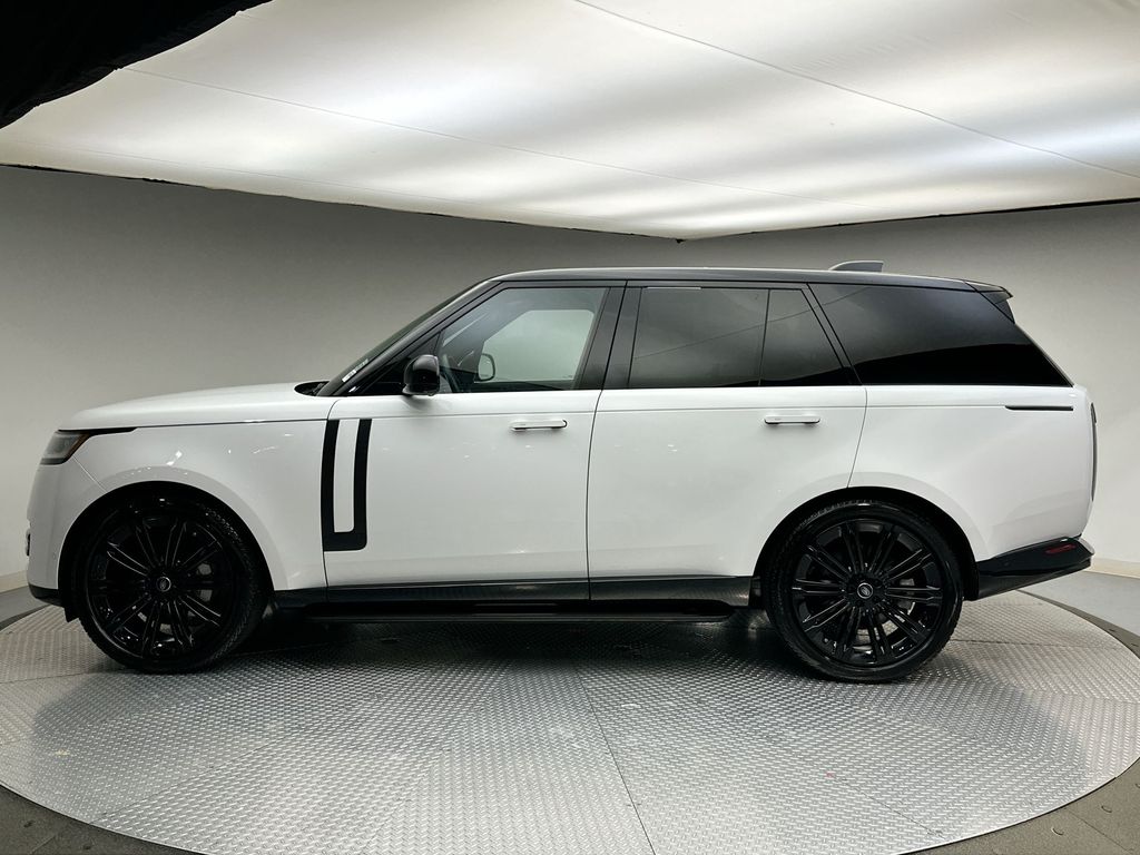 Thumbnail: 2024 Land Rover Range Rover - 2