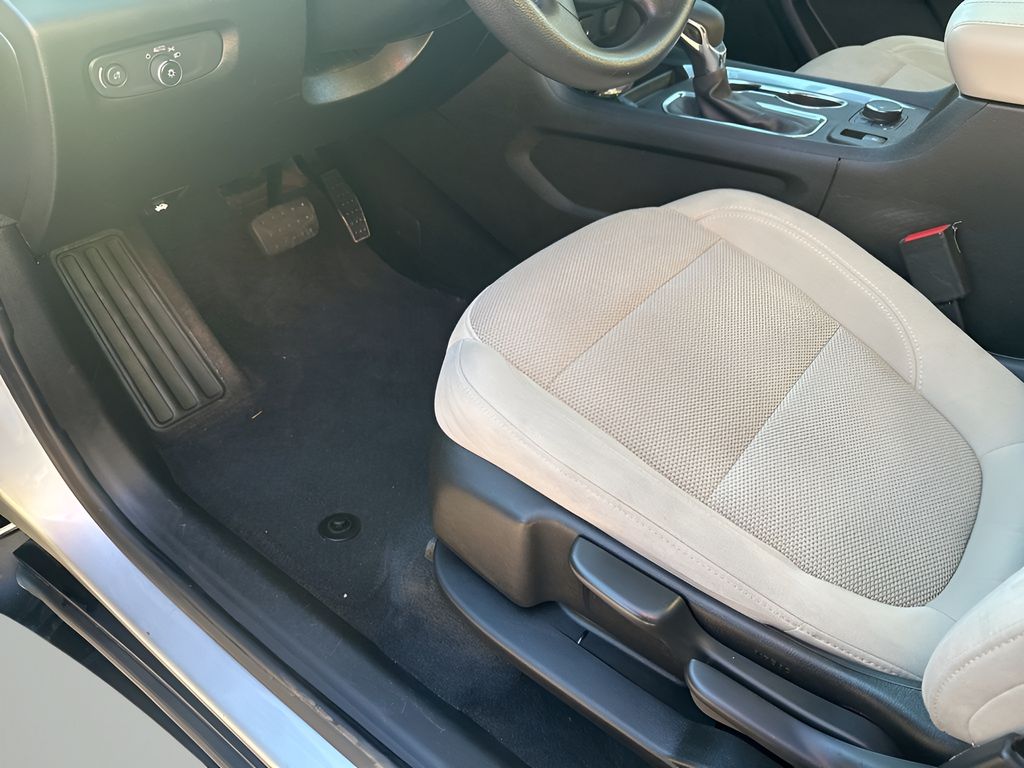 Used Car 2022 Chevrolet Traverse  Ls For Sale Under $25,000 In Austin, Texas