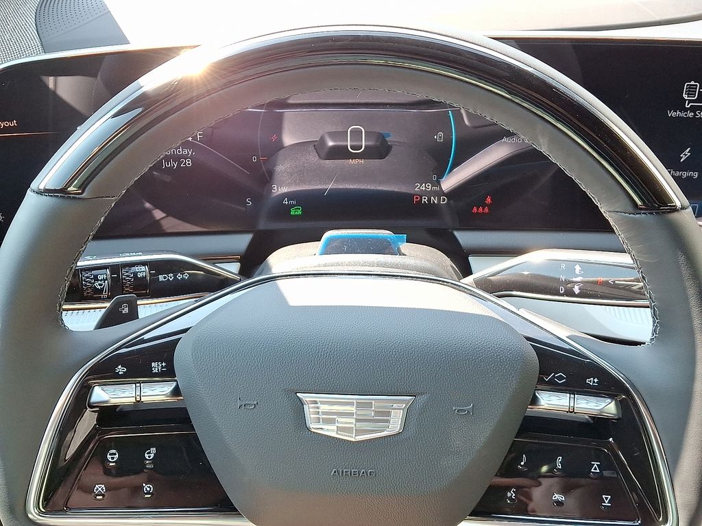 Thumbnail: 2025 Cadillac Optiq - 9