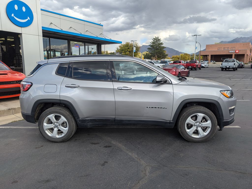 2019 Jeep Compass Latitude 2