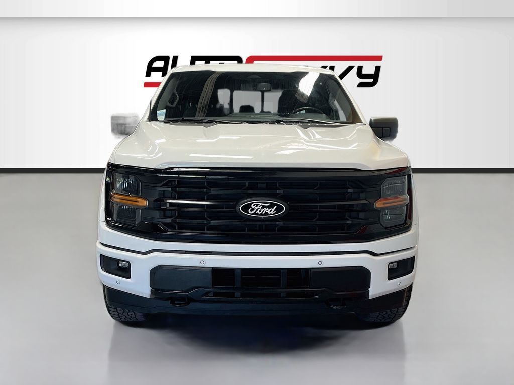 Used 2024 Oxford White Ford XLT image 2