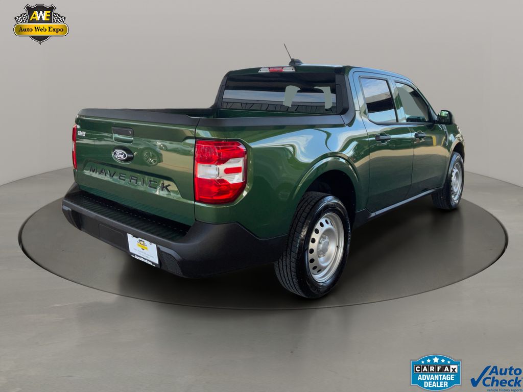 View vehicle photo 7