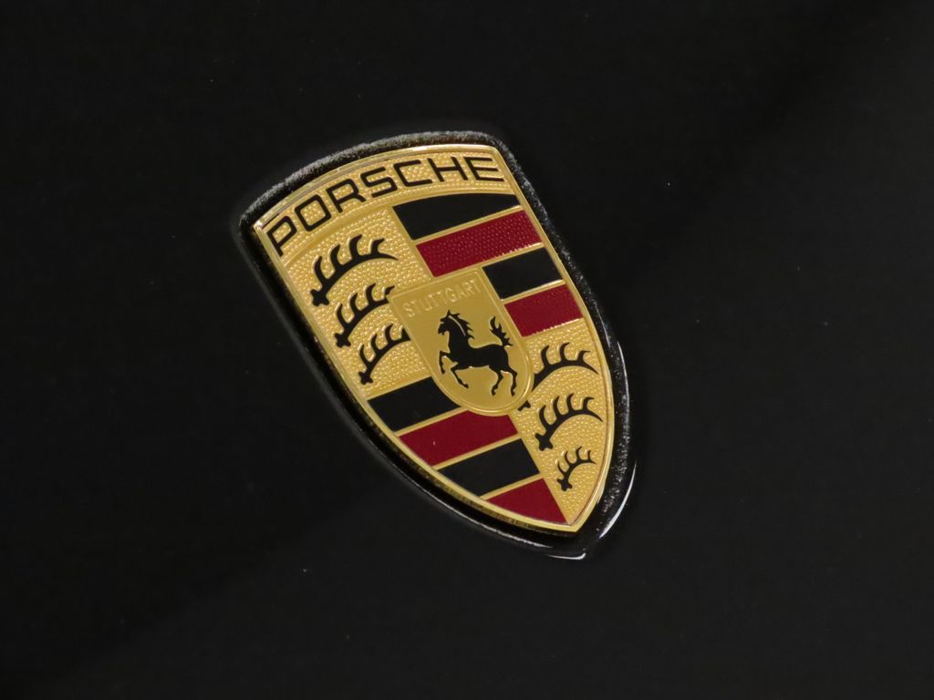 Thumbnail: 2024 Porsche Macan - 13