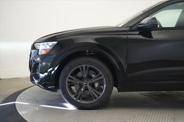 Thumbnail: 2026 Audi Q8 - 2